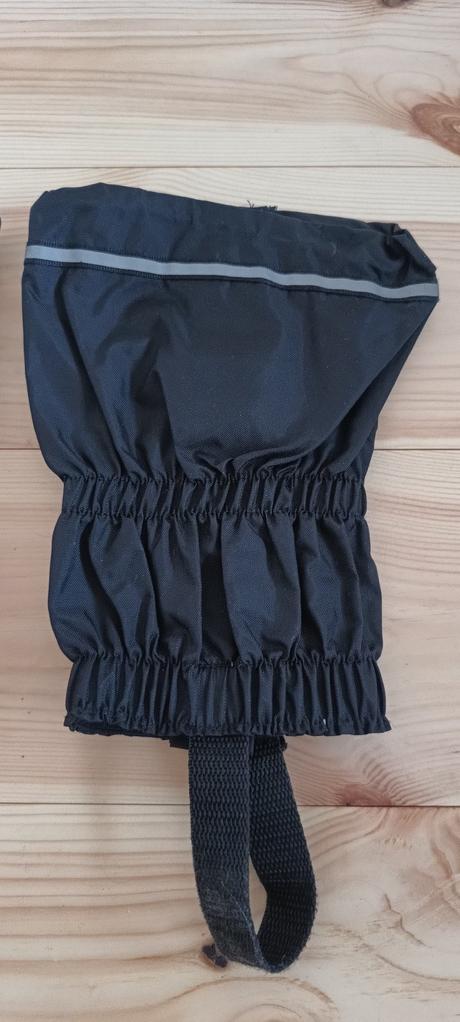 Černé návleky na nohy proti sněhu a chladu, 