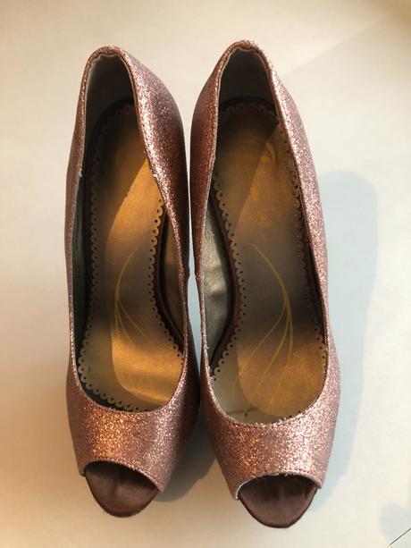 Čokoláda hnědá lodičky podpatek vel.37 lesk baťa, baťa,37