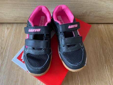 Dívčí sálové tenisky - lotto jumper 400, vel. 31, lotto,31