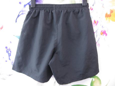 Černé plavky s nohavičkou, 152