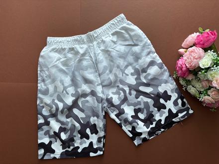 Kraťasy černo bílé - v.9/10 let, 140