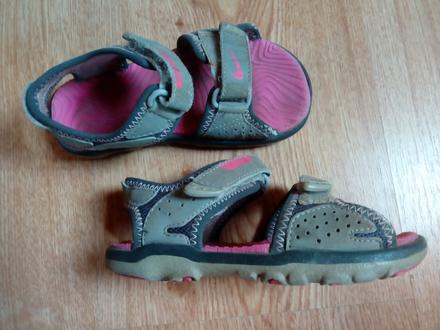Sandálky, nike,23