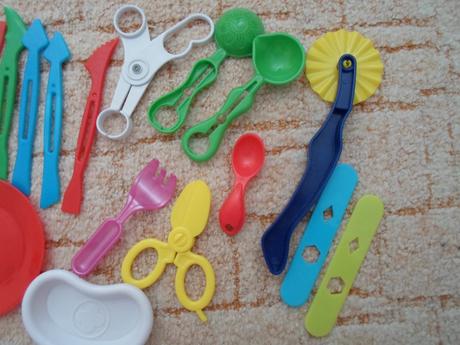 Play doh příslušenství,