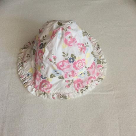 Klobouček s kytičkami zn. mothercare, mothercare,68