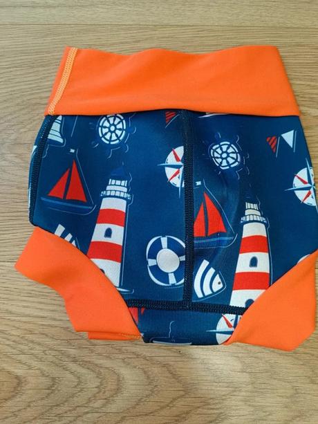 Neoprenové plavky s loďky 6-12 m, 4 kg - 9 kg