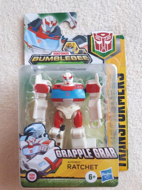 Hasbro transformers autobot ratchet deluxe class,