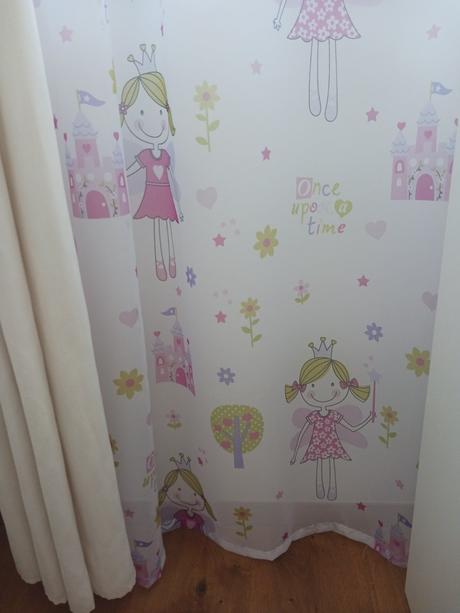 Záclona 2x 140 x 245 cm,