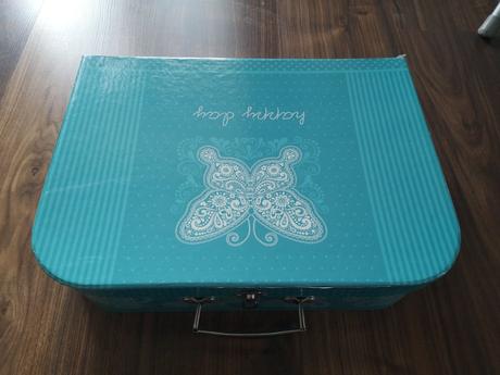 Kufřík na výtvarné potřeby, 