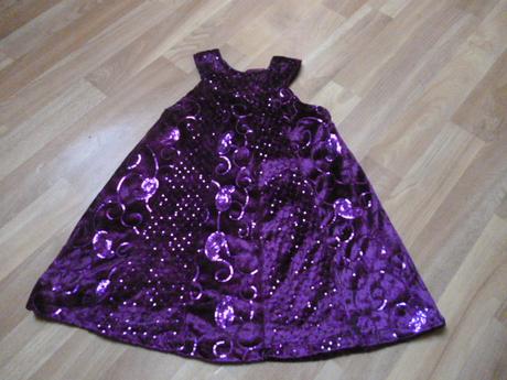 Flitrové šaty 3-4, 104