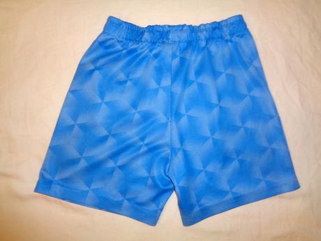 Krásné modré sportovní šortky, under armour,140