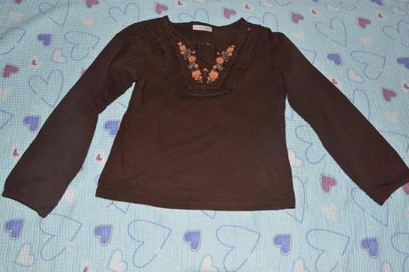 Hnědé triko, tunika s flitry, george,128