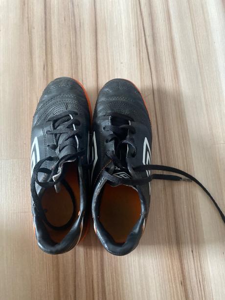 Boty do haly, umbro,34