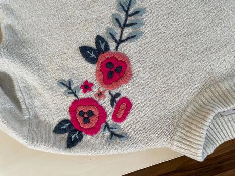 Svetr s květinou, vel 22/5xl i volně méně, tu woma, 5xl