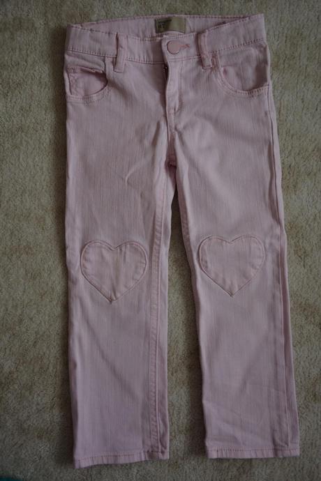 Džíny slimky se srdíčkama na kolenou, gap,104