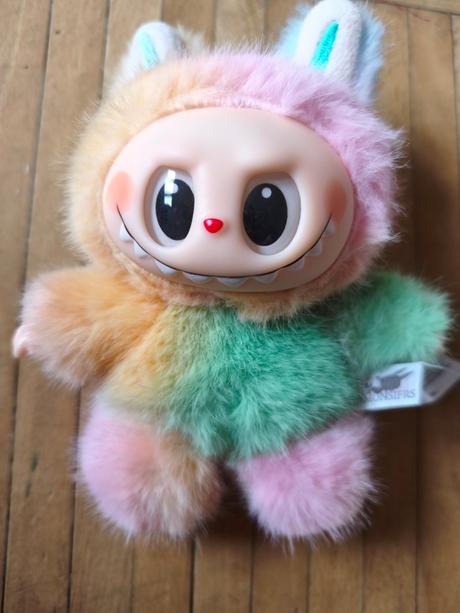 Plyšák ve stylu labubu rainbow 17 cm, 