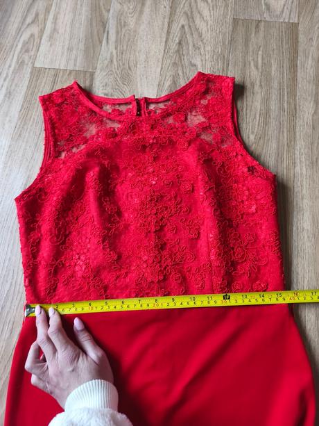 Krajkové šaty, elegantní šaty, m