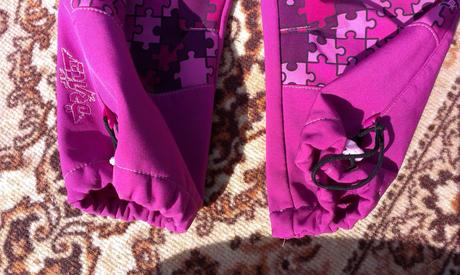 Nabízíme velmi krásné softshelové kalhoty,top stav, 80