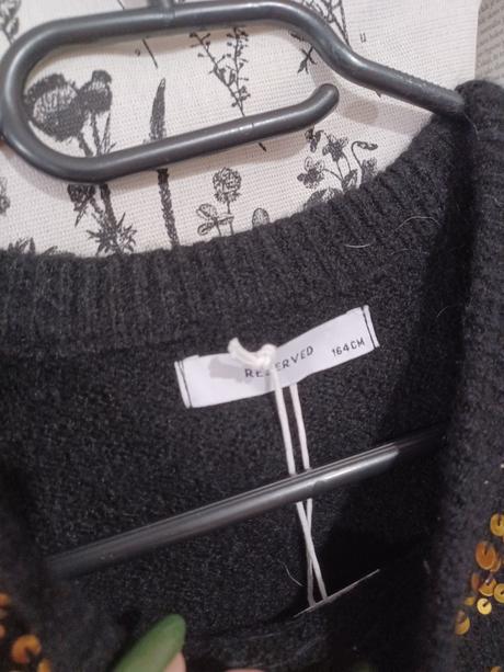 Černý svetr s flitry 164 / xs-m, reserved,164