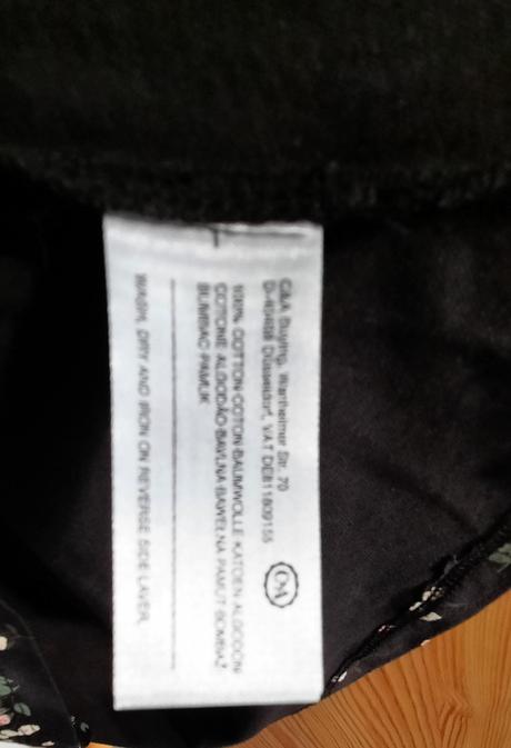 Šaty - jak na běžné nošení tak i slavnostnější, c&a,158