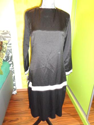 Karneval - prvorepublikové šaty m/l,