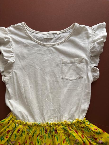 Ob/ šaty s květy a madeirou - v. 9 let zn. next, next,134