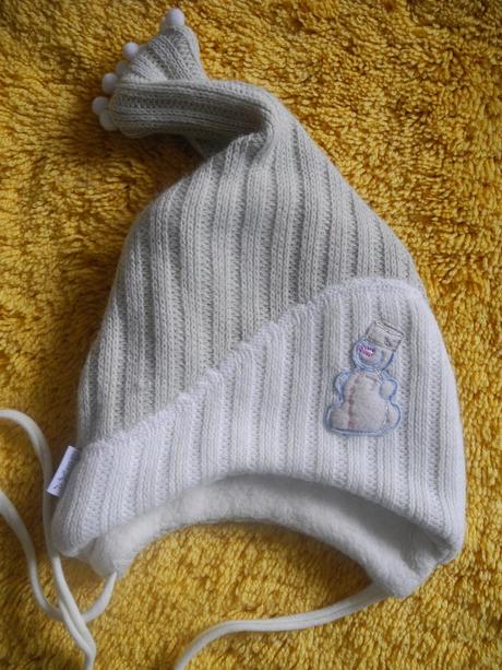 Čepice se sněhulákem, 74