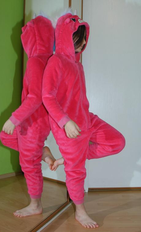 Chlupatý hebký dívčí růžový overal junikorn, debenhams,140