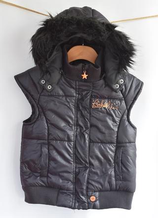 Zateplená vesta vel. 6 let, 116