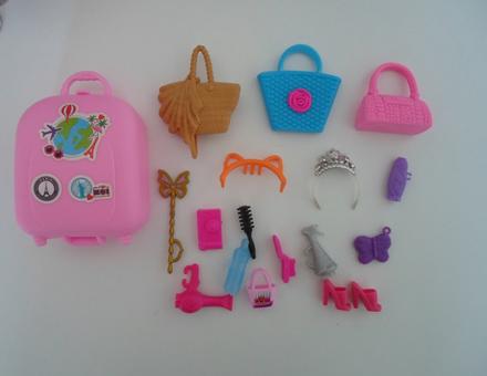 Doplňky pro panenku barbie,