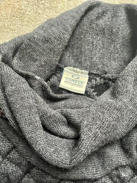 Hodně teplý svetr, m