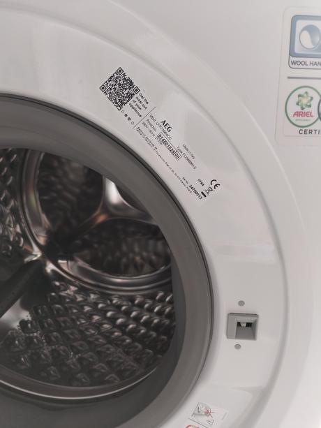 Zánovní pračka zn. aeg 7000 prosteam v záruce, aeg