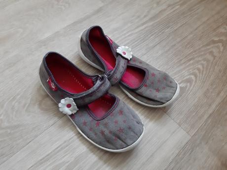 Plátěné balerýnky, 31