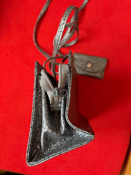 Retro-vintage stribrna kabelka s malou peněženkou, 