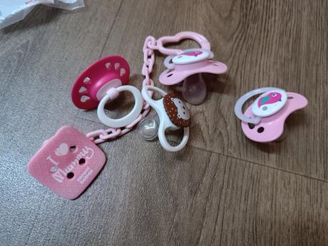 Lahvičky,hrnečky, jídelní sada,lžičky,dudlíky,dóza, avent