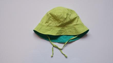 D261	dívčí / chlapecký klobouk vel. 86-92, lupilu,86