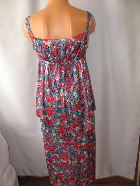 Letní šaty na ramínka, 48