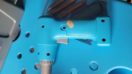 Dětský pracovní stolek a nářadí,