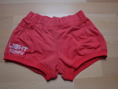 Kraťasy - červené, věk 5-7 let, 128