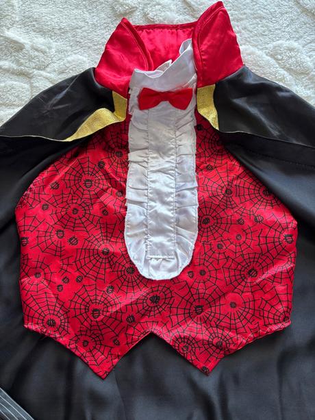 An15/ kostým drákula/ upír - v.5/6 let, 