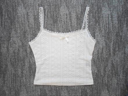Bílé tričko triko tílko crop top s krajkou, s