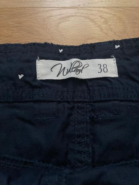 Sportovní plátěná sukně, 38