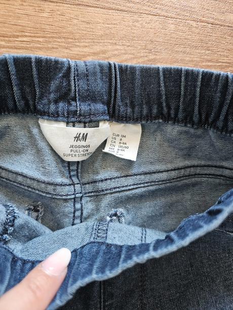 Dívčí džegíny h&m vel. 134, h&m,134