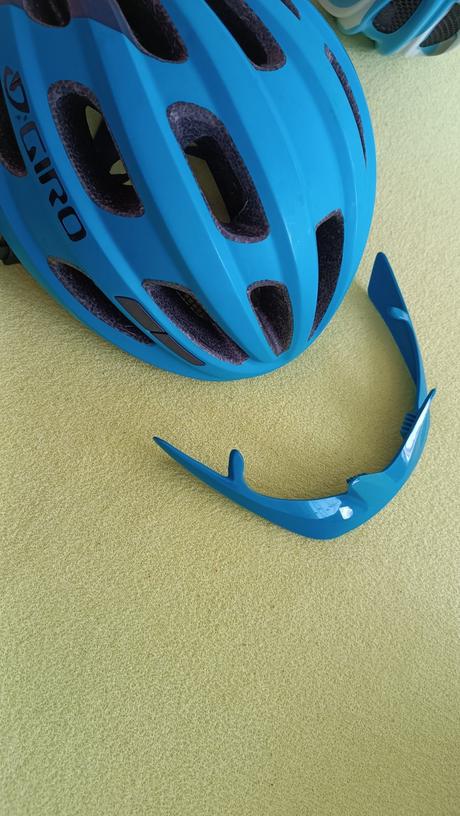 Helma giro hale na kolo, brusle, skate., m