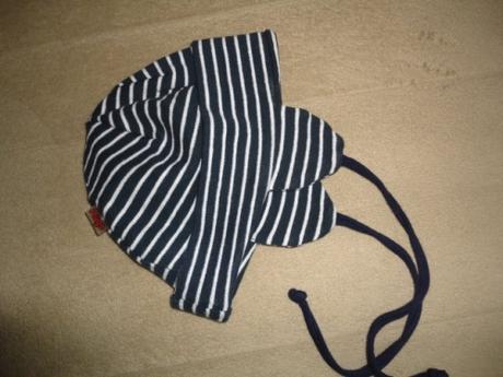 Krásná přechodová čepička 38-41cm, 80