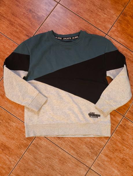 Mikina 134/140, c&a,134