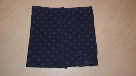 Černé kraťasy s fialovými kostičkami 86/92, 86