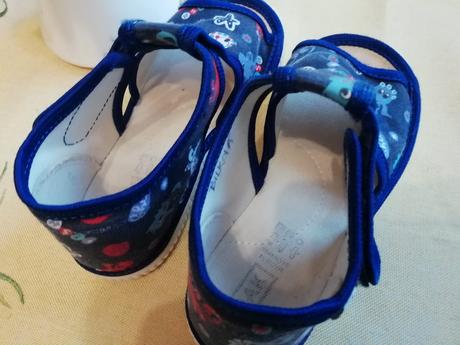 Bačkůrky nošené 7dni ve školce, jako nové 25vel., rak,25