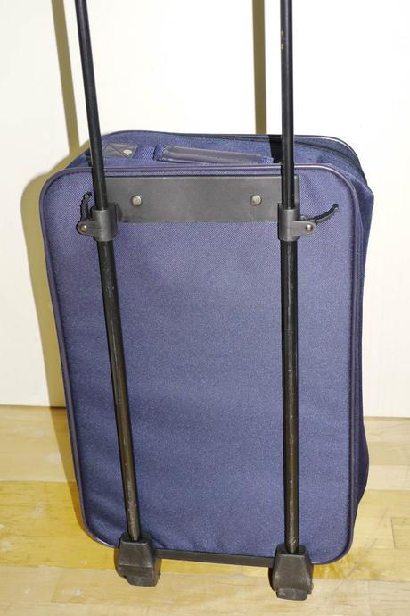 Detsky kufrik lehky na koleckach,