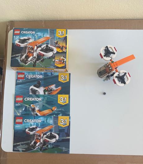 Lego creator set 31071,