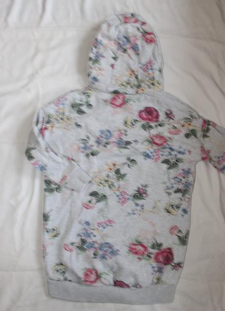 Po 143. hezká delší růžičková minikna 7-8 let, next,128